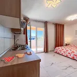 Lejlighed Design And Comfort In